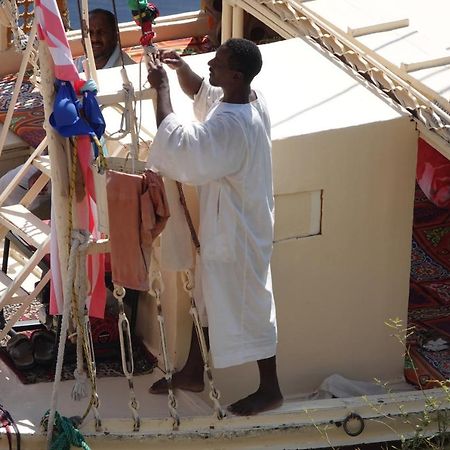 Jj Jamaica Felucca Hotel Aswan Exterior photo