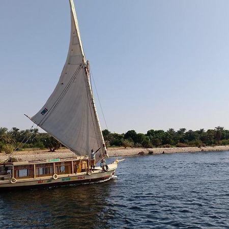 Jj Jamaica Felucca Hotel Aswan Exterior photo